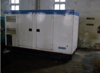 宾县康明斯150kw大型柴油二手发电机组
